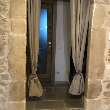 Alojamento de Acomodação e Pequeno-almoço Le Dimore Nel Borgo