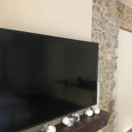 فندق مبيت وإفطار Le Dimore Nel Borgo بيسكوكوستانزو