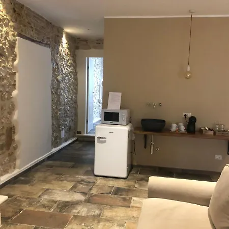 Le Dimore Nel Borgo Bed & Breakfast *