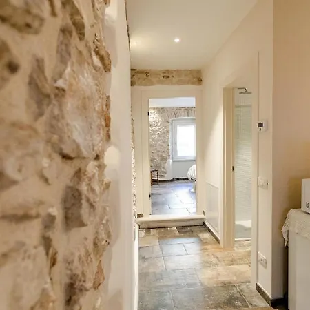 Le Dimore Nel Borgo Panzió 4*