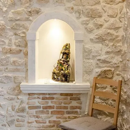 فندق مبيت وإفطار Le Dimore Nel Borgo 4*