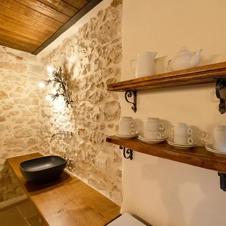 Le Dimore Nel Borgo فندق مبيت وإفطار بيسكوكوستانزو