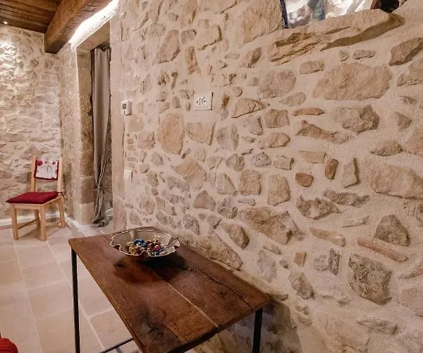 Le Dimore Nel Borgo Пескокостанцо